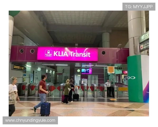 访问吉隆坡云顶世界官方网站获取最新优惠和活动信息